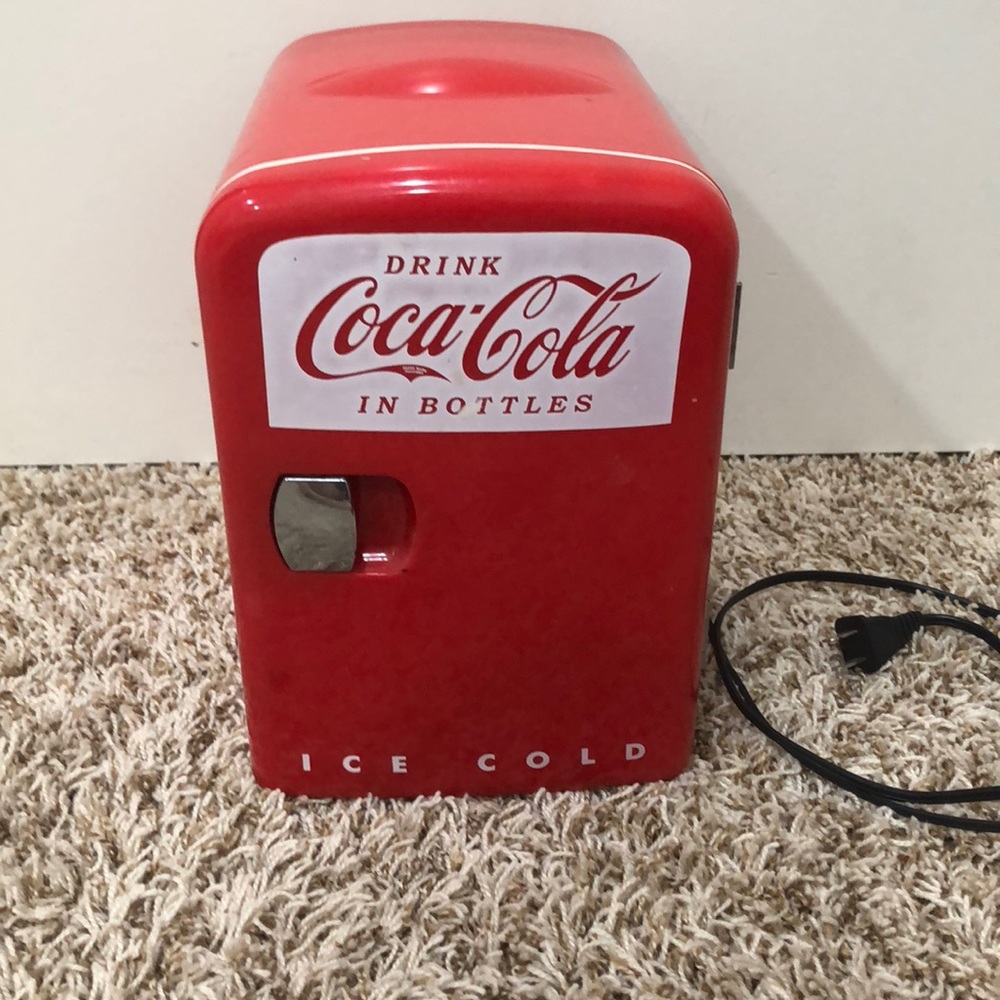 Coca Cola mini fridge